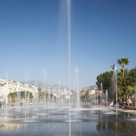 Grand H -f2, Face Vieux- Nice, Terrasse, Ascenseur, Climatisation, Terrace - Center Nice