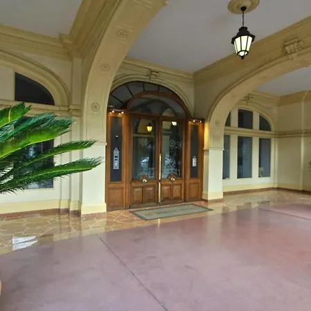 Grand H -f2, Face Vieux- Nice, Terrasse, Ascenseur, Climatisation, Terrace - Center Апартаменты