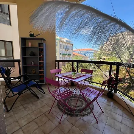 Grand H -f2, Face Vieux- Nice, Terrasse, Ascenseur, Climatisation, Terrace - Center Lägenhet *