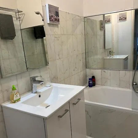 Daire Grand H -f2, Face Vieux- Nice, Terrasse, Ascenseur, Climatisation, Terrace - Center