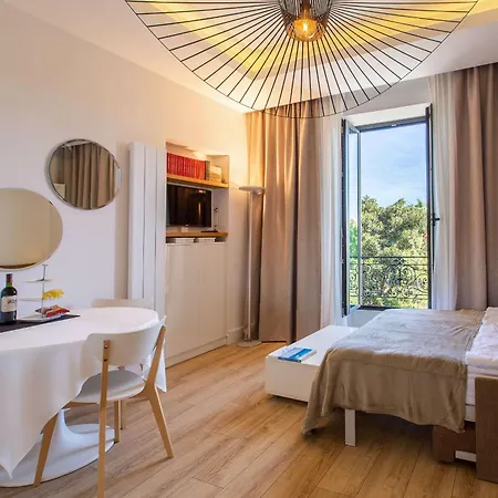Grand H -f2, Face Vieux- Nice, Terrasse, Ascenseur, Climatisation, Terrace - Center Appartamento *