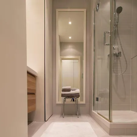 Appartamento Grand H -f2, Face Vieux- Nice, Terrasse, Ascenseur, Climatisation, Terrace - Center