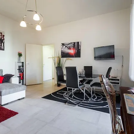 Daire Grand H -f2, Face Vieux- Nice, Terrasse, Ascenseur, Climatisation, Terrace - Center
