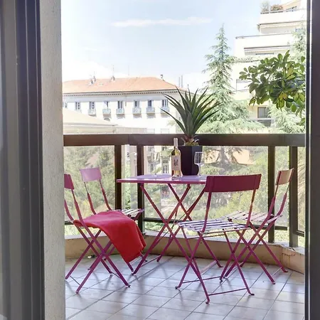 Daire Grand H -f2, Face Vieux- Nice, Terrasse, Ascenseur, Climatisation, Terrace - Center Nice
