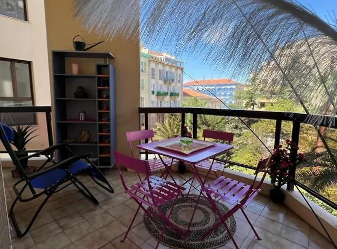 Grand H -f2, Face Vieux- Nice, Terrasse, Ascenseur, Climatisation, Terrace - Center Lägenhet *