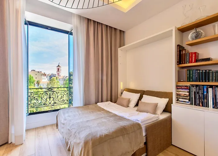 Grand H -f2, Face Vieux- Nice, Terrasse, Ascenseur, Climatisation, Terrace - Center Lägenhet