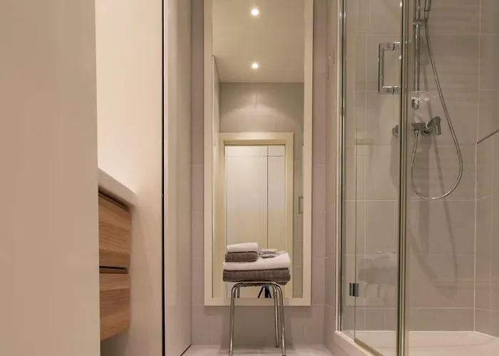 Lägenhet Grand H -f2, Face Vieux- Nice, Terrasse, Ascenseur, Climatisation, Terrace - Center