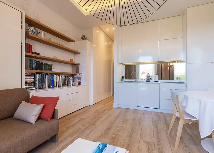Grand H -f2, Face Vieux- Nice, Terrasse, Ascenseur, Climatisation, Terrace - Center Lägenhet *