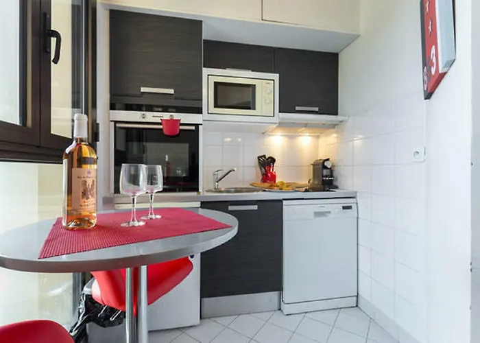 Grand H -f2, Face Vieux- Nice, Terrasse, Ascenseur, Climatisation, Terrace - Center