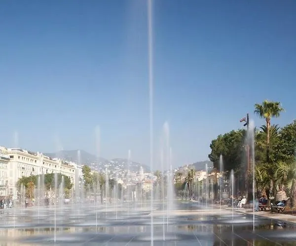 Grand H -f2, Face Vieux- Nice, Terrasse, Ascenseur, Climatisation, Terrace - Center Nice