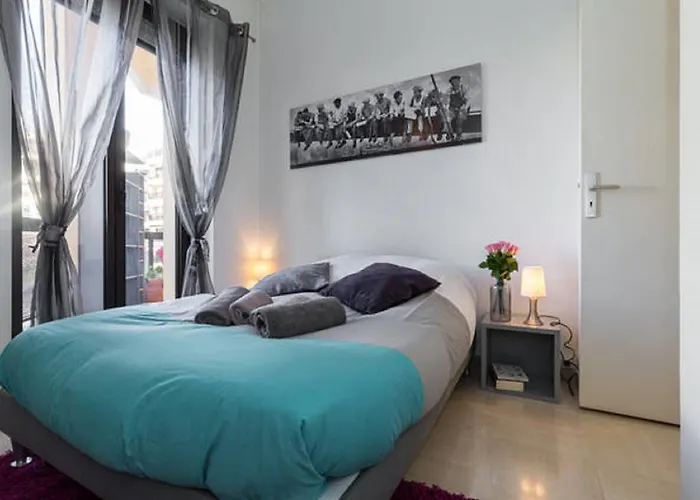 Grand H -f2, Face Vieux- Nice, Terrasse, Ascenseur, Climatisation, Terrace - Center Lägenhet *