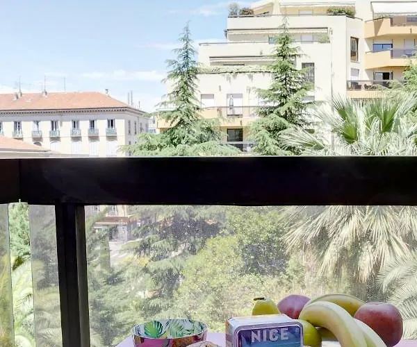 Grand H -f2, Face Vieux- Nice, Terrasse, Ascenseur, Climatisation, Terrace - Center Appartement