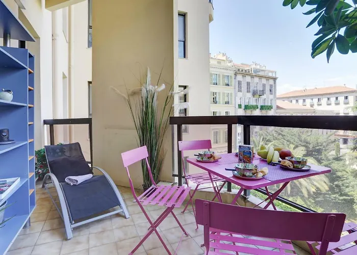 Appartement Grand H -f2, Face Vieux- Nice, Terrasse, Ascenseur, Climatisation, Terrace - Center